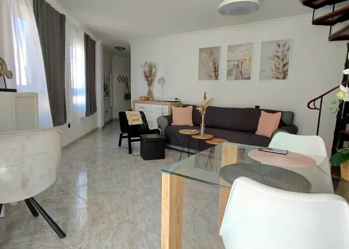 Duplex Penthouse Cristianos 洛斯克里斯蒂亚诺斯